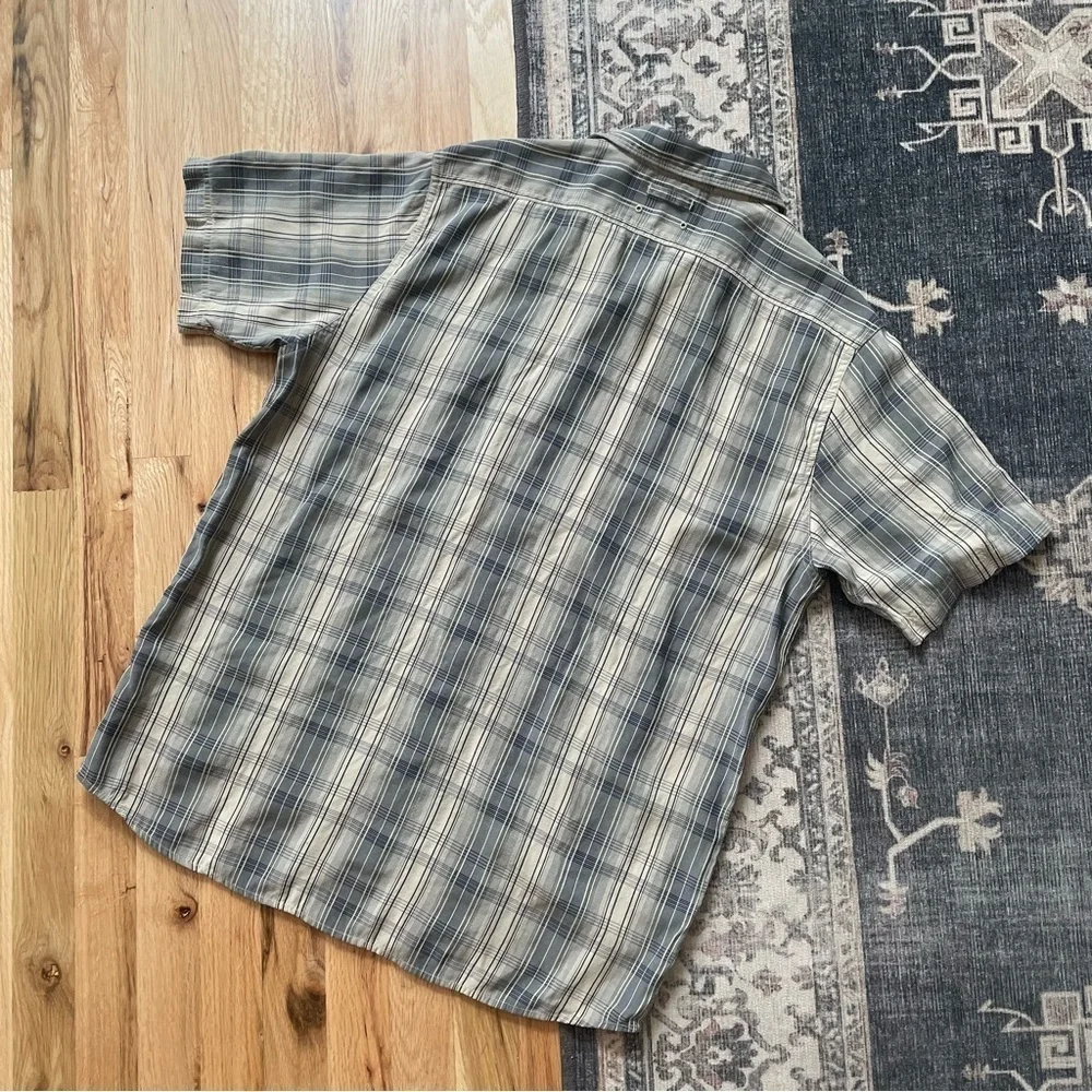 The North Face Men's Brown Plaid Short Sleeve Button Down Shirt Large